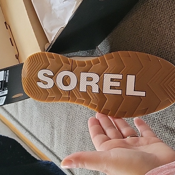 Sorel Out N About lll Low Sneakers Size 8 - Picture 8 of 11